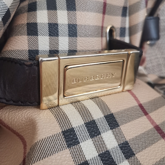 Burberry Medium Willenmore Hobo - Picture 5 of 8